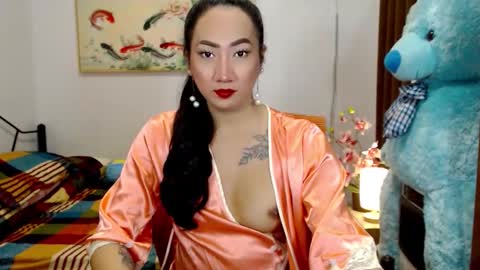 QUEEN online show from September 2025 10:39:01 AM