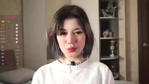 Lola online show from February 2025 07:15:02 AM