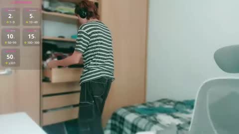 Snapshot of lyodass chatting on March 2025 07:37:02 PM Lyodass online show from March 2025 07:37:02 PM