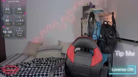 Lyric online show from October 2025 01:42:01 AM