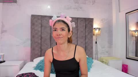Lyxi online show from January 2025 11:44:02 AM