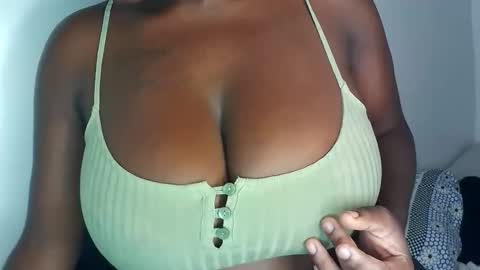 Snapshot of m_tits3 chatting on September 2025 02:22:02 AM m_tits3 online show from September 2025 02:22:02 AM