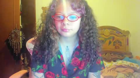 Snapshot of madam_sativa chatting on February 2025 01:05:02 AM di online show from February 2025 01:05:02 AM