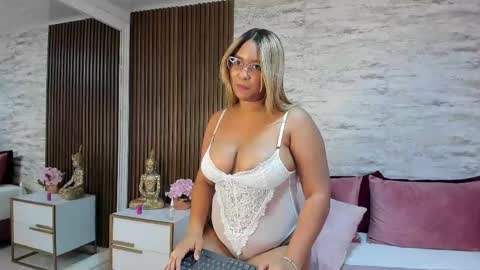 madisonhunterr_ online show from January 2025 02:02:01 AM