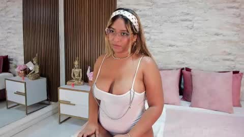 madisonhunterr_ online show from February 2025 01:22:01 AM