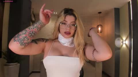 Madison Kane online show from December 2025 11:08:02 AM