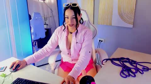 Snapshot of mafe_cream chatting on November 2025 09:08:01 PM Maria Fernanda online show from November 2025 09:08:01 PM