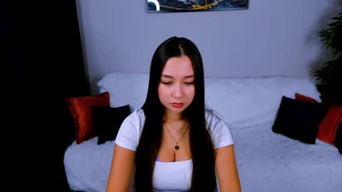 magic_phoenix online show from January 2025 01:06:02 PM