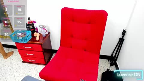 maidy19 online show from February 2025 02:26:02 PM