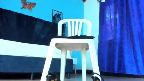 Snapshot of maise_hill1 chatting on February 2025 06:44:01 PM MAISE online show from February 2025 06:44:01 PM