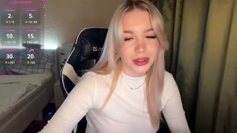 Snapshot of maksisisia chatting on November 2025 04:39:01 PM maksisisia online show from November 2025 04:39:01 PM