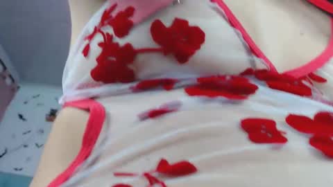 Snapshot of marce0001 chatting on October 2025 12:30:02 AM Marcela online show from October 2025 12:30:02 AM