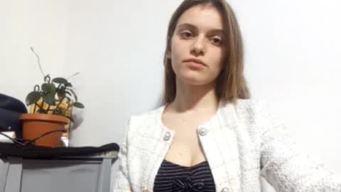 Snapshot of marcelabodi chatting on December 2025 03:06:01 PM marcelabodi online show from December 2025 03:06:01 PM