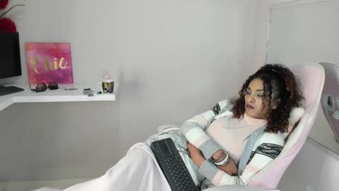 Snapshot of marfilastrom chatting on January 2025 10:41:02 AM marfilastrom online show from January 2025 10:41:02 AM