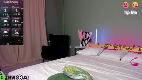 Snapshot of margaret_clark chatting on December 2024 06:03:02 AM Margaret Clark online show from December 2024 06:03:02 AM