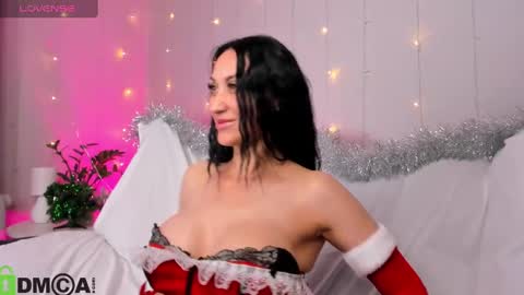 Snapshot of margaret_clark chatting on December 2024 12:22:02 PM Margaret Clark online show from December 2024 12:22:02 PM