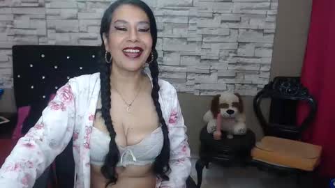 Snapshot of mariana_night chatting on November 2025 04:50:02 AM mariana_night online show from November 2025 04:50:02 AM