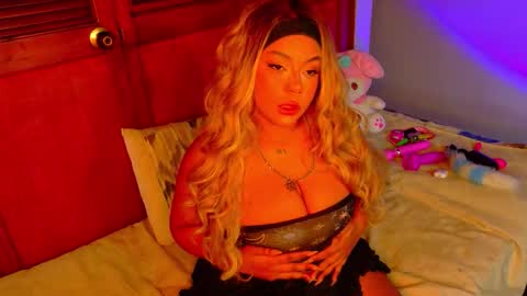 Snapshot of marianapradax chatting on November 2025 11:42:01 AM Mariana Prada online show from November 2025 11:42:01 AM