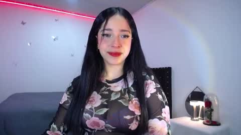 Nicolle online show from December 2024 02:56:02 AM