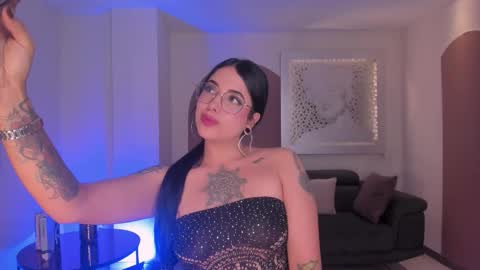 Marie online show from September 2025 03:28:01 AM