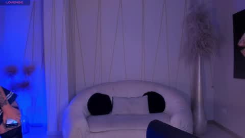 Marie online show from September 2025 10:20:01 PM