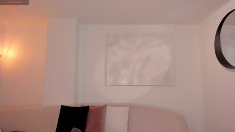 Marie online show from September 2025 12:12:02 AM