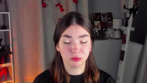 marissa_garcia online show from September 2025 07:03:01 PM