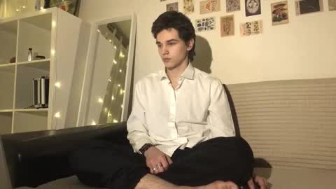 Snapshot of mark_romal chatting on November 2025 03:33:02 PM Mark online show from November 2025 03:33:02 PM