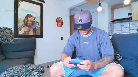 Snapshot of marko_toro__ chatting on October 2025 08:31:01 PM Sebastian online show from October 2025 08:31:01 PM