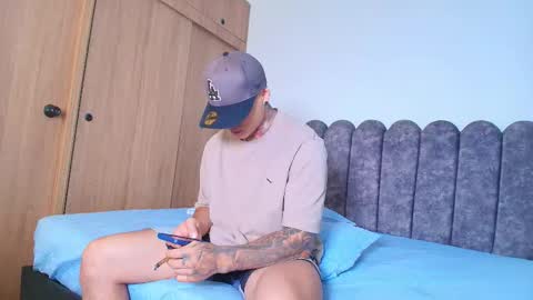 Snapshot of marko_toro__ chatting on November 2025 11:58:01 PM Sebastian online show from November 2025 11:58:01 PM