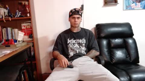 Snapshot of marko_toro__ chatting on November 2025 10:54:01 PM Sebastian online show from November 2025 10:54:01 PM