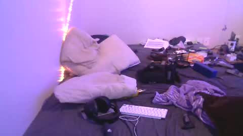 Snapshot of markymark101825061 chatting on January 2025 01:02:02 PM markymark101825061 online show from January 2025 01:02:02 PM