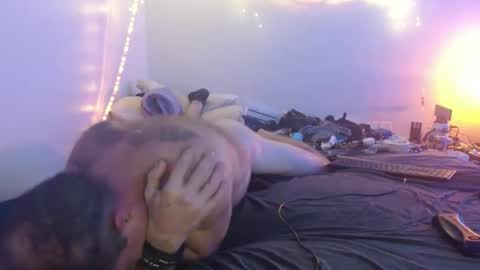 Snapshot of markymark101825061 chatting on January 2025 04:15:01 AM markymark101825061 online show from January 2025 04:15:01 AM