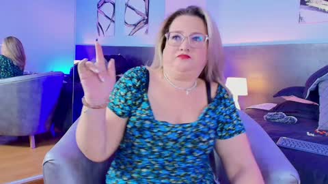 Martina Caicedo online show from January 2025 09:49:02 AM