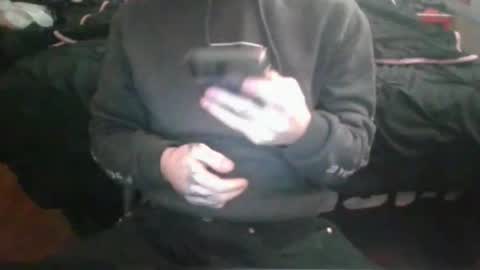 Snapshot of maskeddude69 chatting on December 2025 06:01:02 PM maskeddude69 online show from December 2025 06:01:02 PM