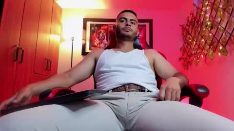 Snapshot of master_sam_ chatting on December 2025 07:53:01 PM Master online show from December 2025 07:53:01 PM