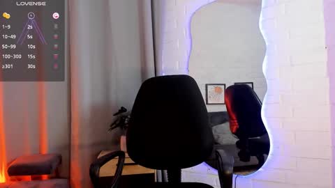 Snapshot of mateo_hunter chatting on November 2025 05:40:02 AM MATEO HUNTER online show from November 2025 05:40:02 AM