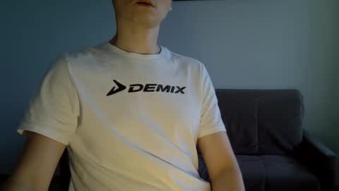 Snapshot of maxrelax90 chatting on December 2025 11:48:01 AM maxrelax90 online show from December 2025 11:48:01 AM