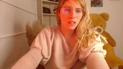 MEGAN online show from January 2025 11:48:01 PM
