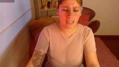 MEGAN online show from January 2025 10:11:02 PM