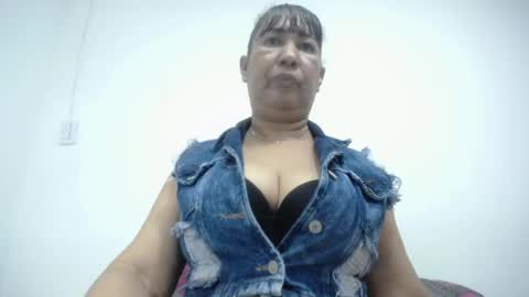 Snapshot of megatitsxxx chatting on September 2025 01:33:01 AM milfpleasure online show from September 2025 01:33:01 AM