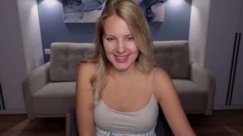 Melanie Bennett online show from September 2025 06:14:01 AM