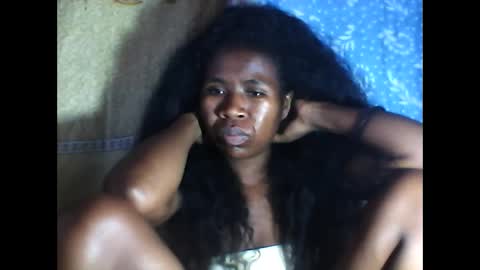 melanih online show from February 2025 08:33:02 AM