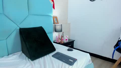 Melanny garcia online show from December 2024 04:31:01 PM
