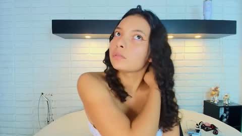 Melanny garcia online show from September 2025 07:24:02 PM