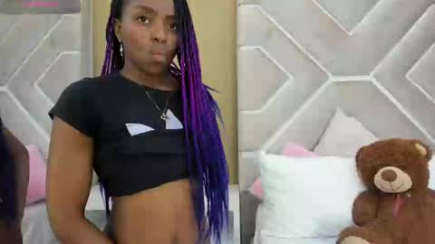 Melanie online show from February 2025 05:36:02 PM