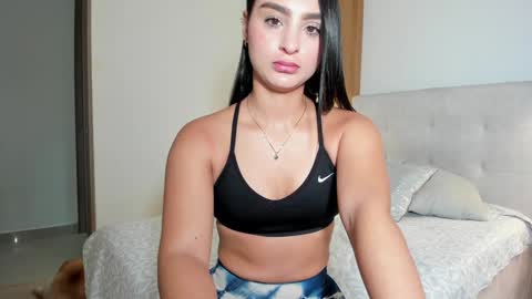 Melany online show from September 2025 05:02:01 PM