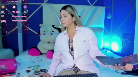 Melany  online show from March 2025 12:37:02 PM