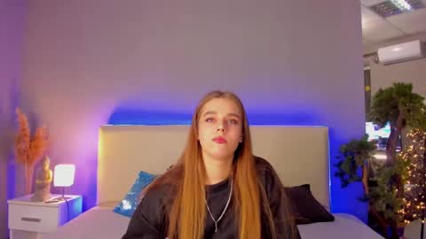MelissaCrayzy online show from February 2025 06:26:02 AM