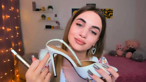 Tessa online show from February 2025 01:00:01 AM